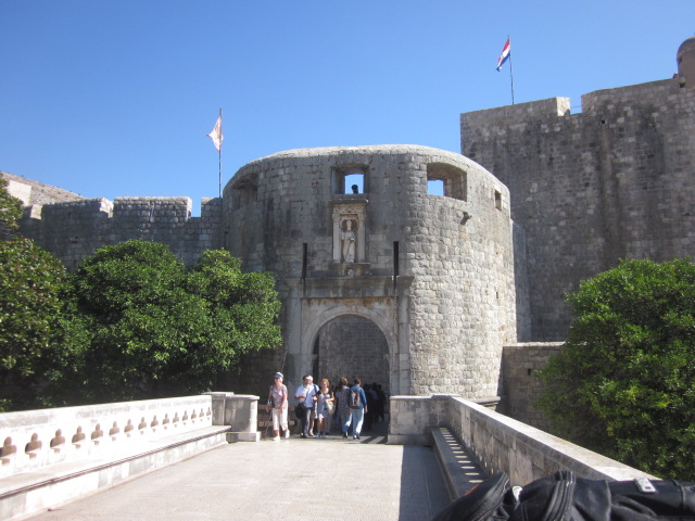 Pile Gate, the main gate leading into Old Town
