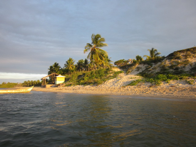 Approaching the "dock" at Mangue Seco, where we would again wade through water to just get to our pousada